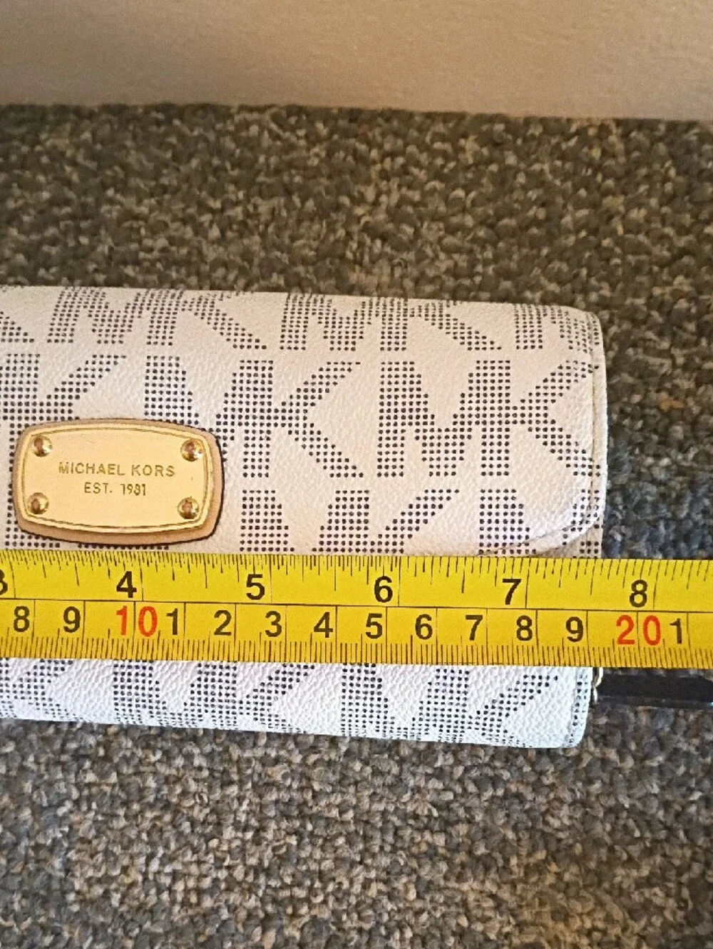 Michael Kors classic michael